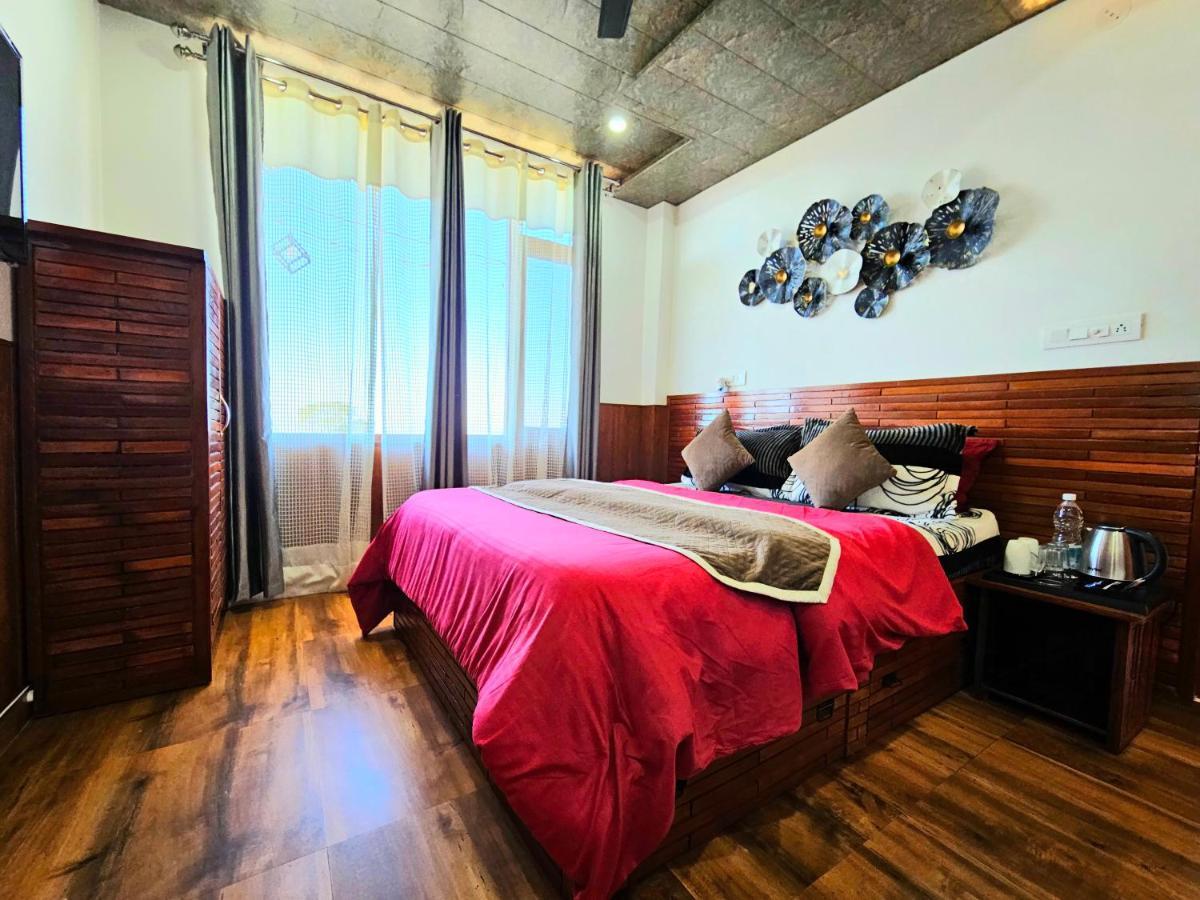 The Tulip Bir Hotel Luaran gambar