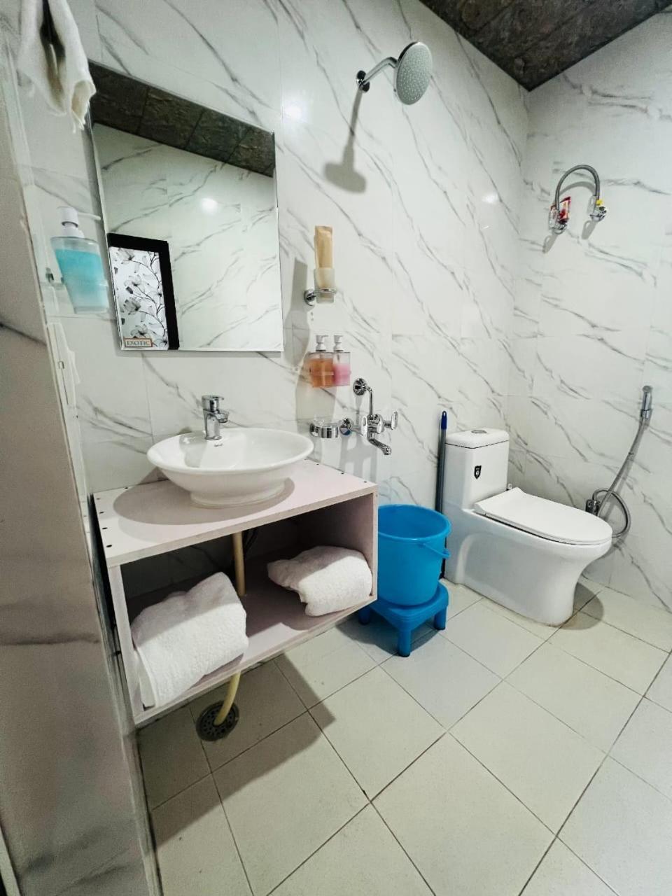 The Tulip Bir Hotel Luaran gambar